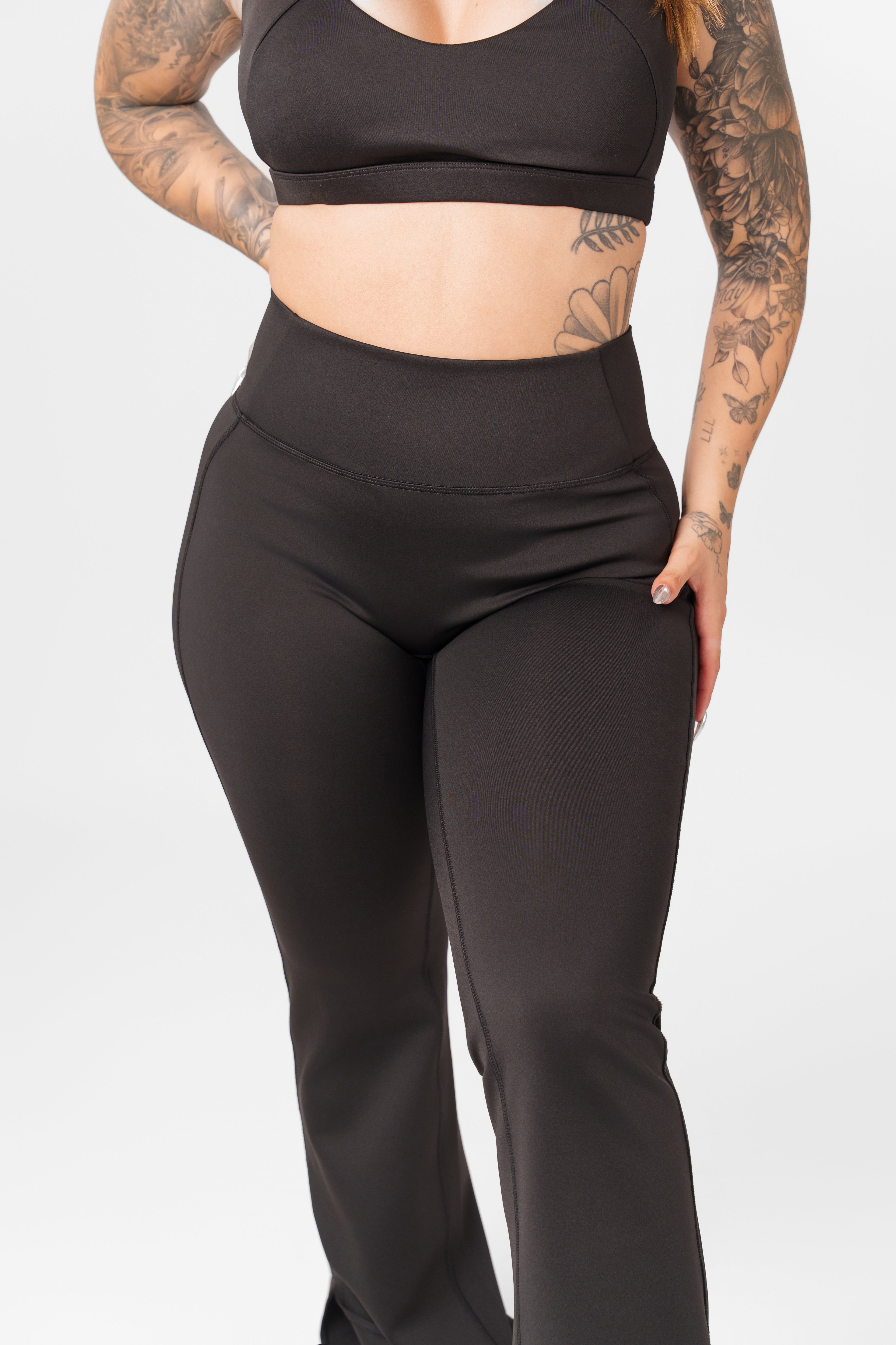 Resolute Flair Legging