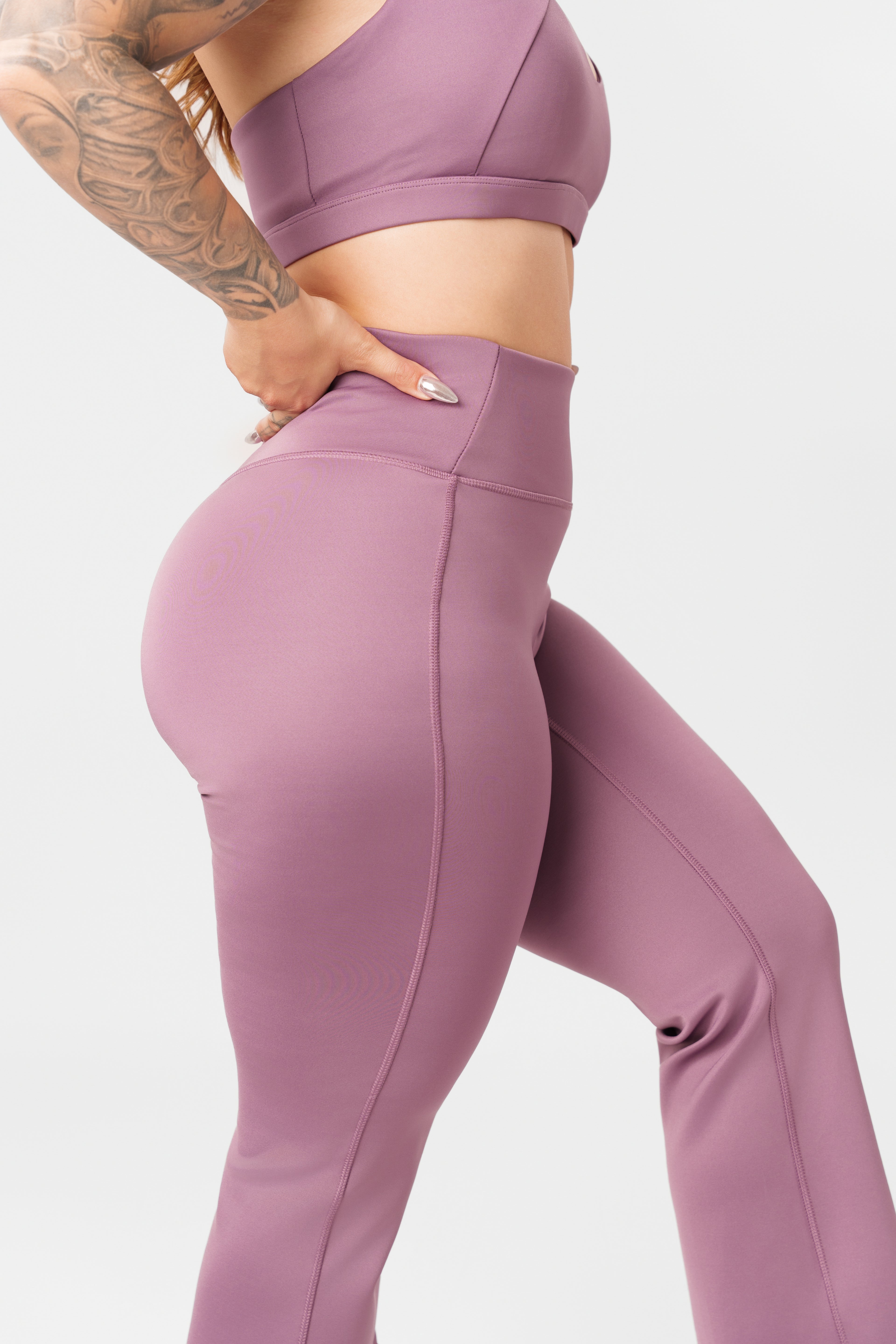 Resolute Flair Legging