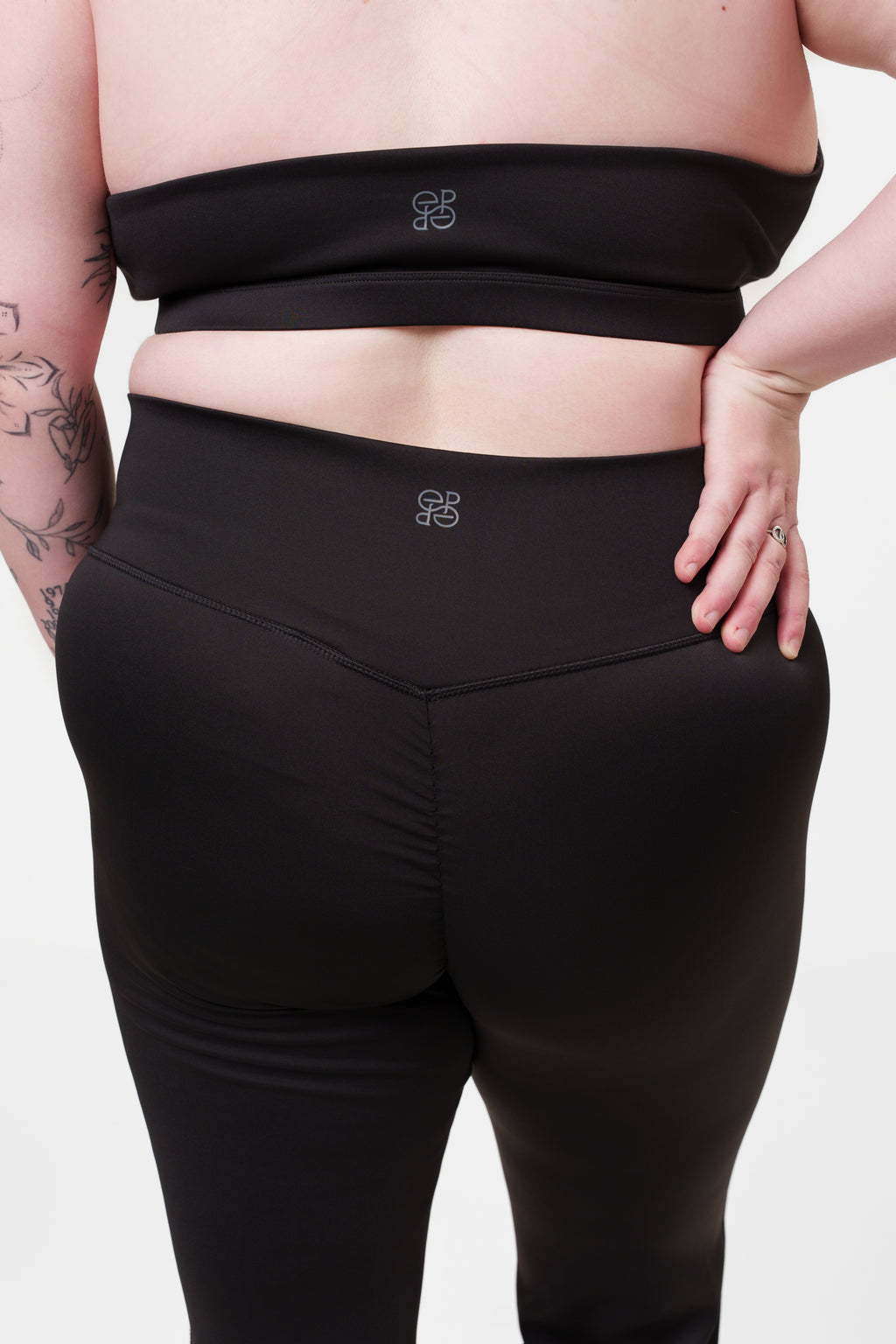 Resolute Flair Legging