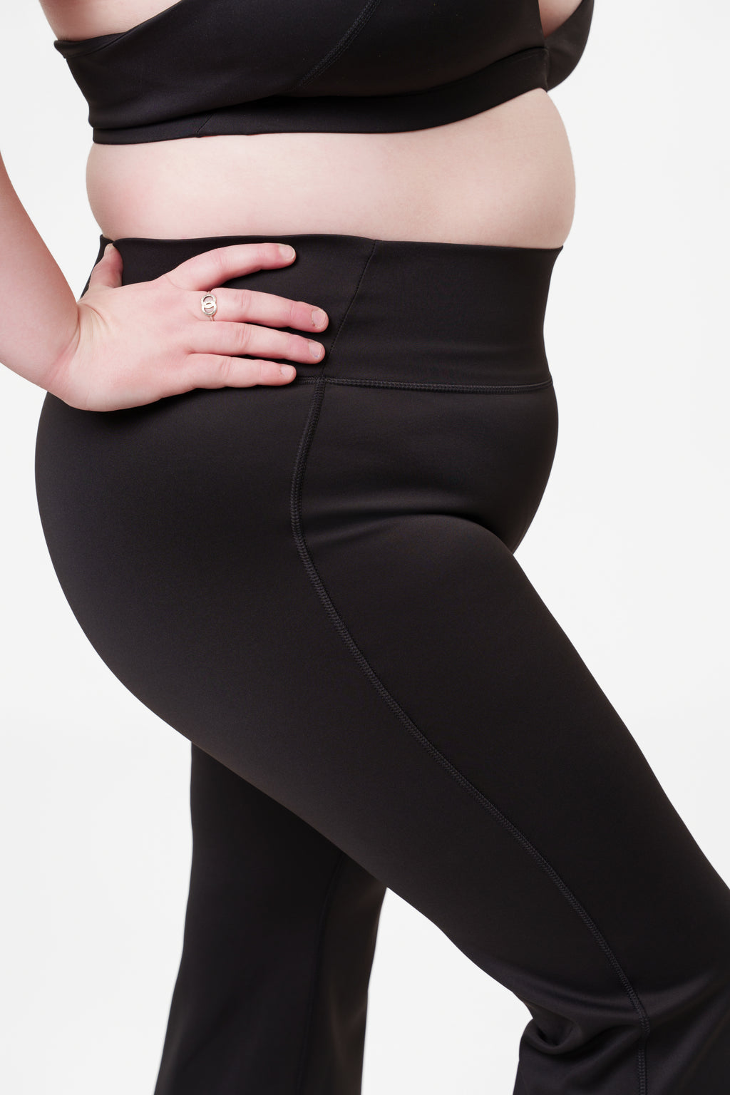 Resolute Flair Legging