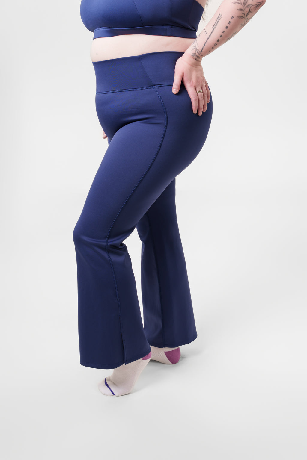 Resolute Flair Legging
