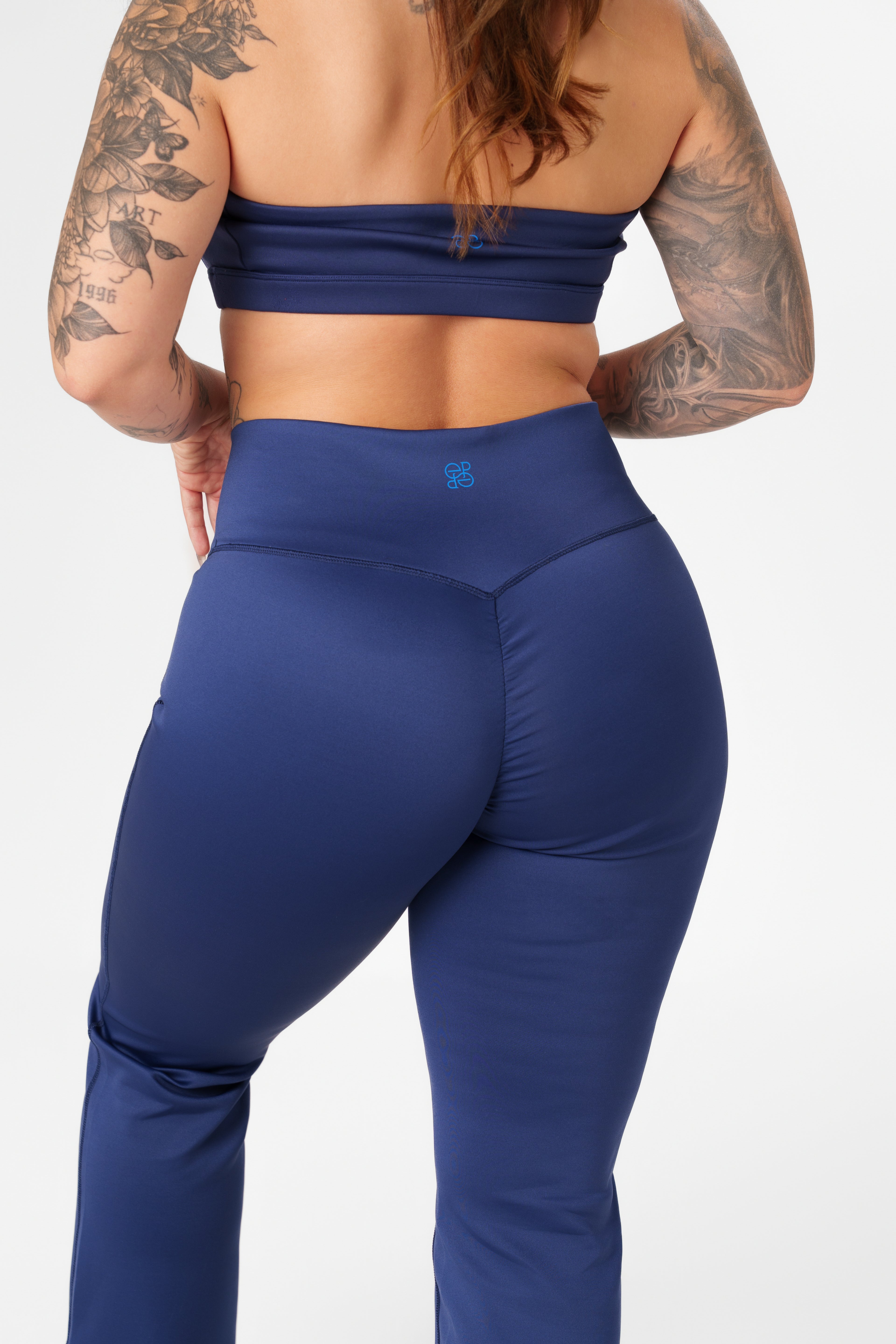 Resolute Flair Legging