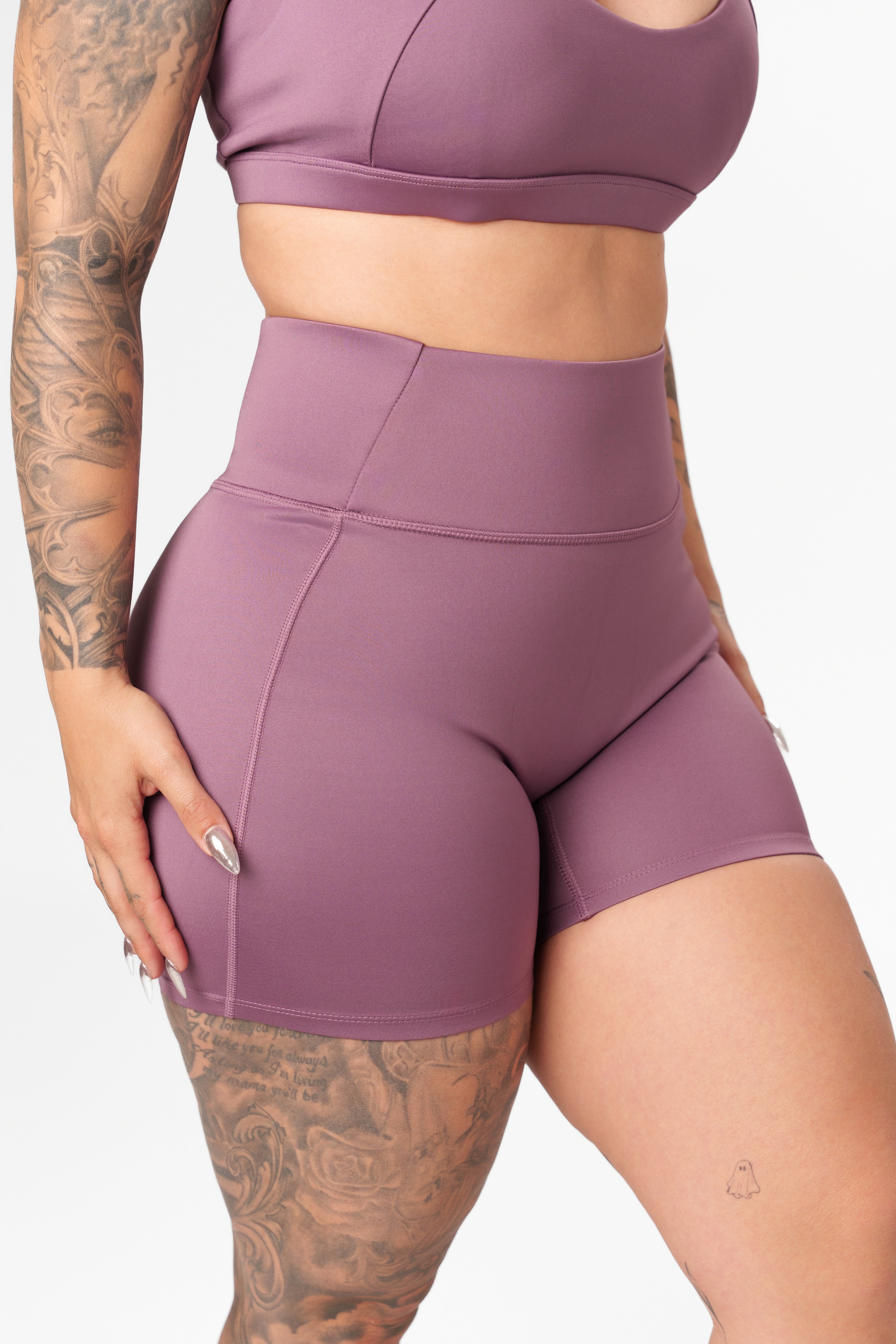 Resolute 5" Short